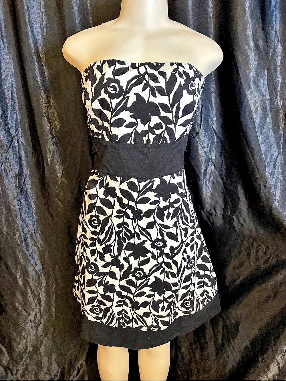 White House Black Market Floral Strapless Mini Dress in Black & White Size 14